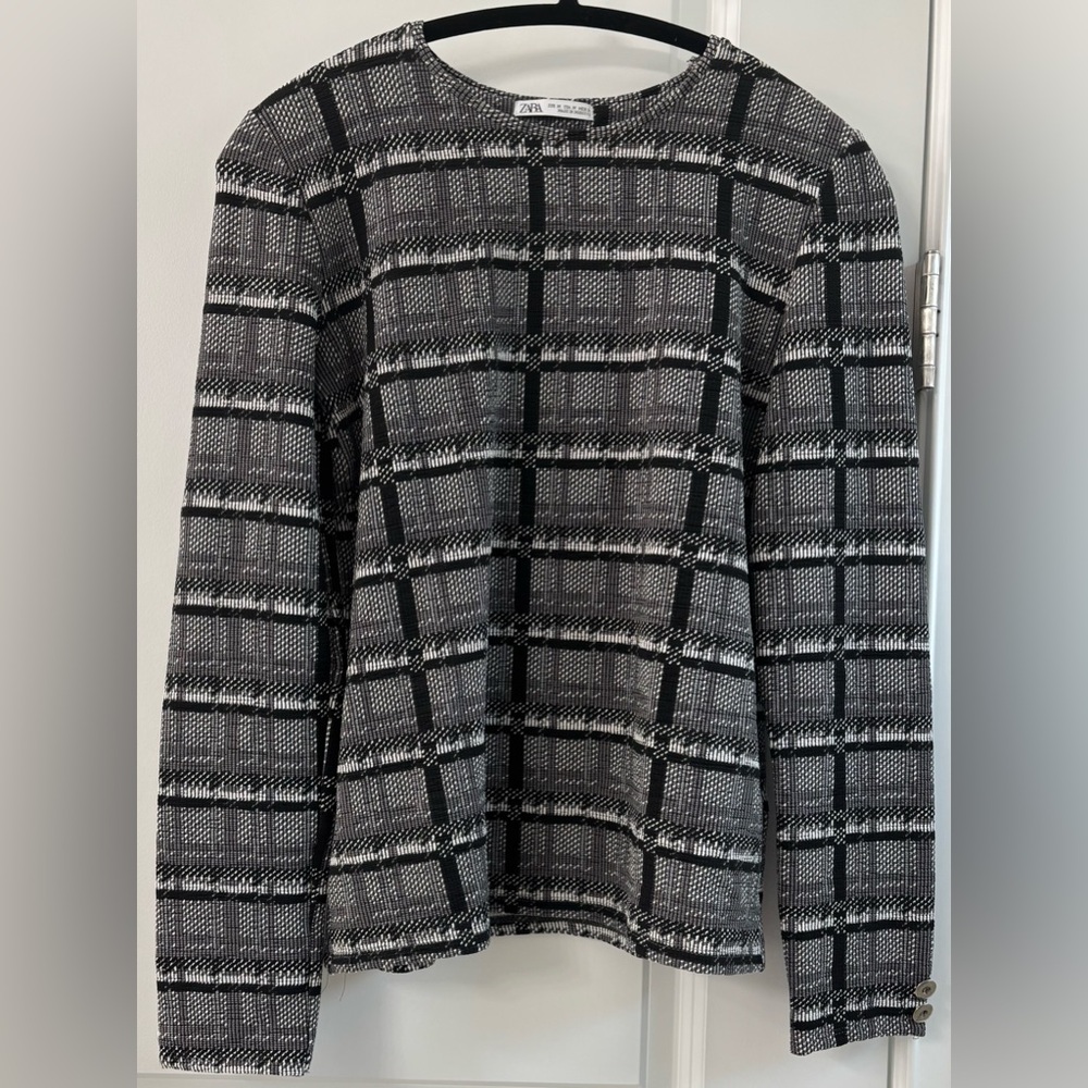 ZARA Women Black White Textured Stripe Pattern Long Sleeve Top Size Medium